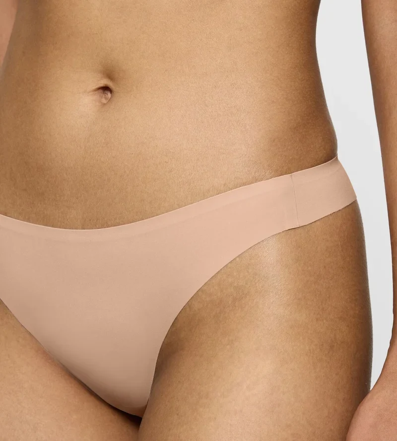 Triumph – Smart Invisible String Neutral Beige