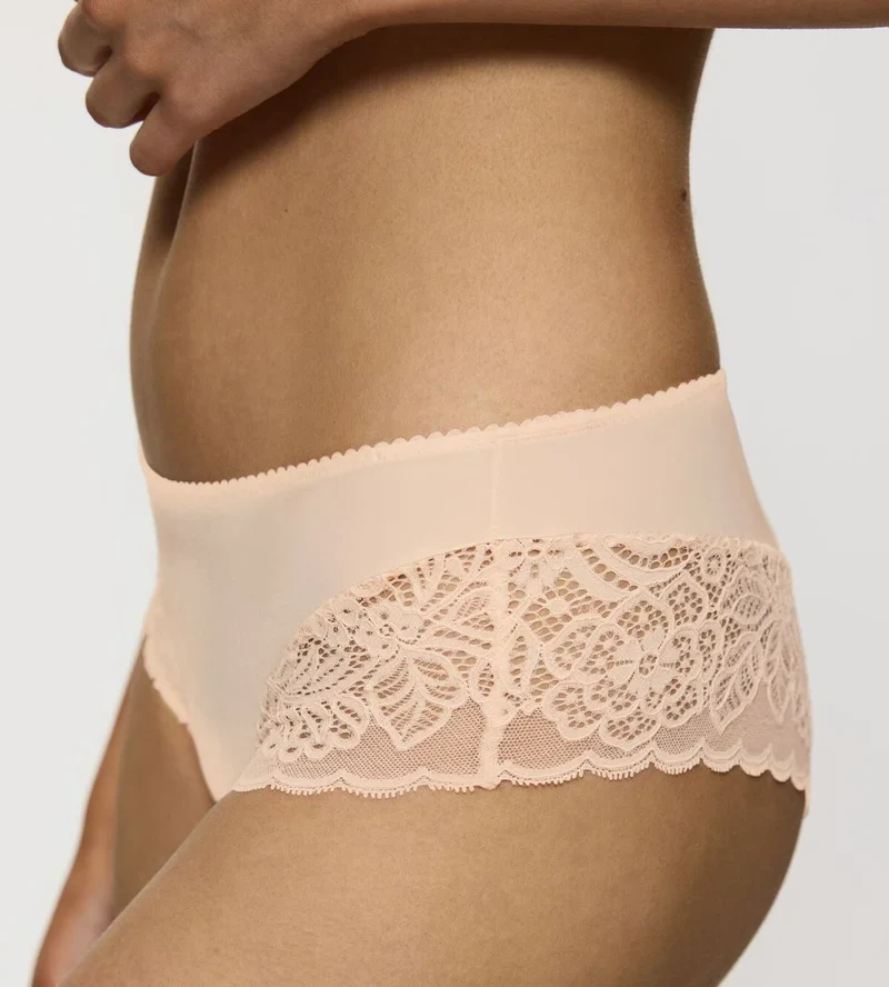 Triumph - Amourette Spotlight Hipster Orange Highlight