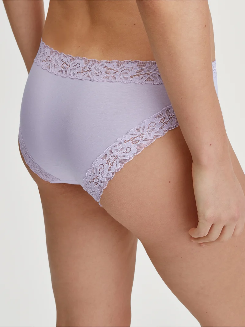 WOMEN Brief