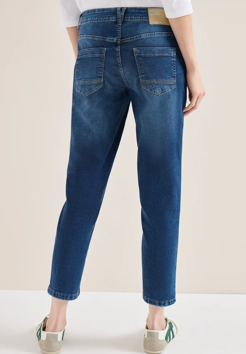 7/8 Mid Waist Slim Leg Jeans im Casual Fit