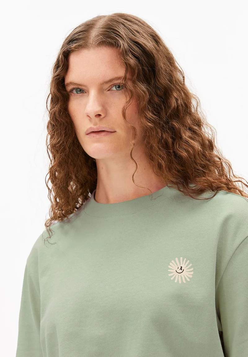 TARJAA GRAPHIC T-SHIRT