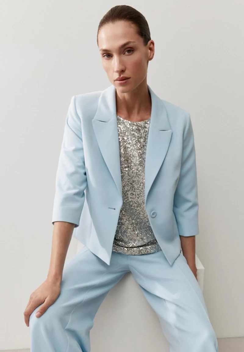 kurzer Blazer