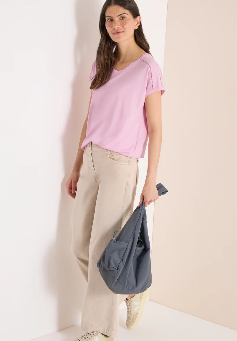 T-Shirt mit V-Neck und Spitzendetail