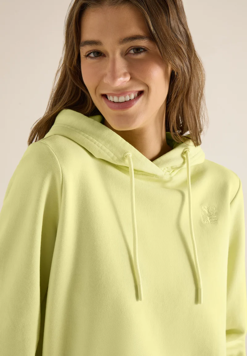 Hoodie mit Stickerei