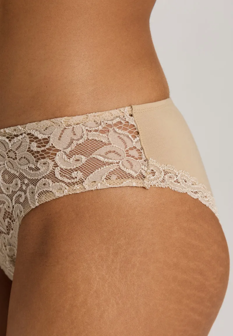 Moments Mini Briefs