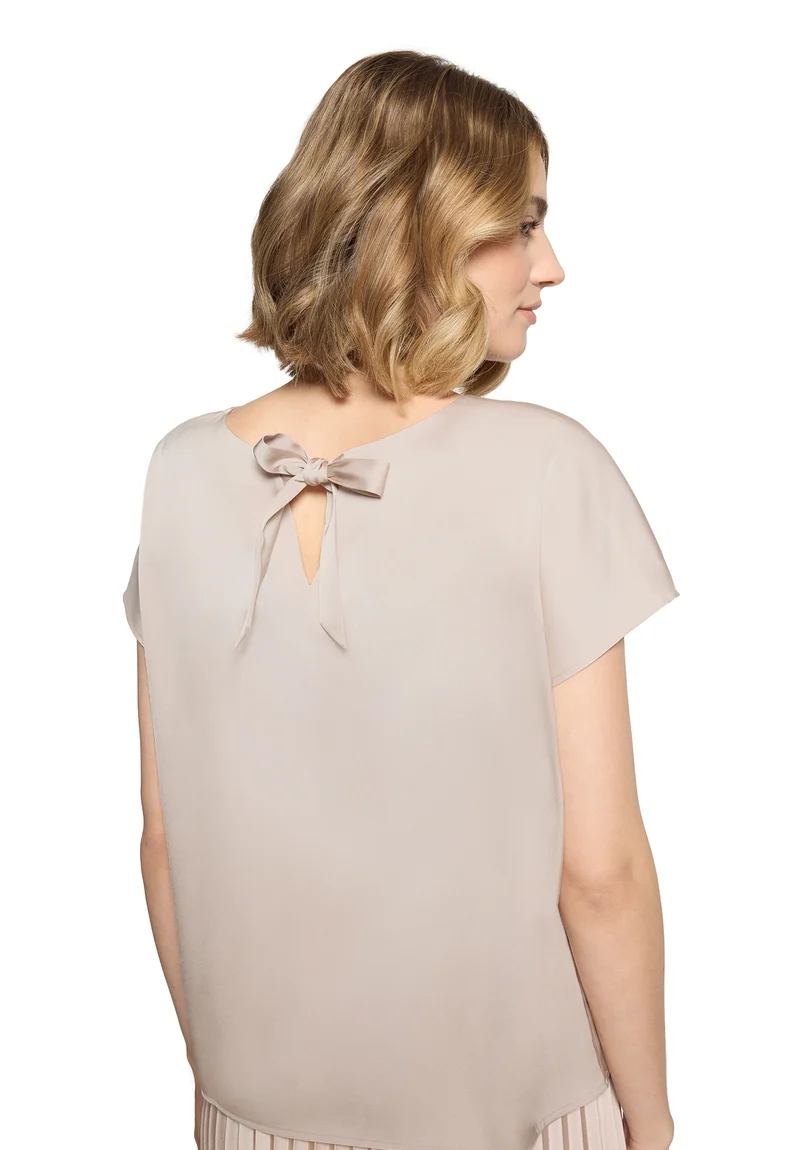 Satin-Bluse