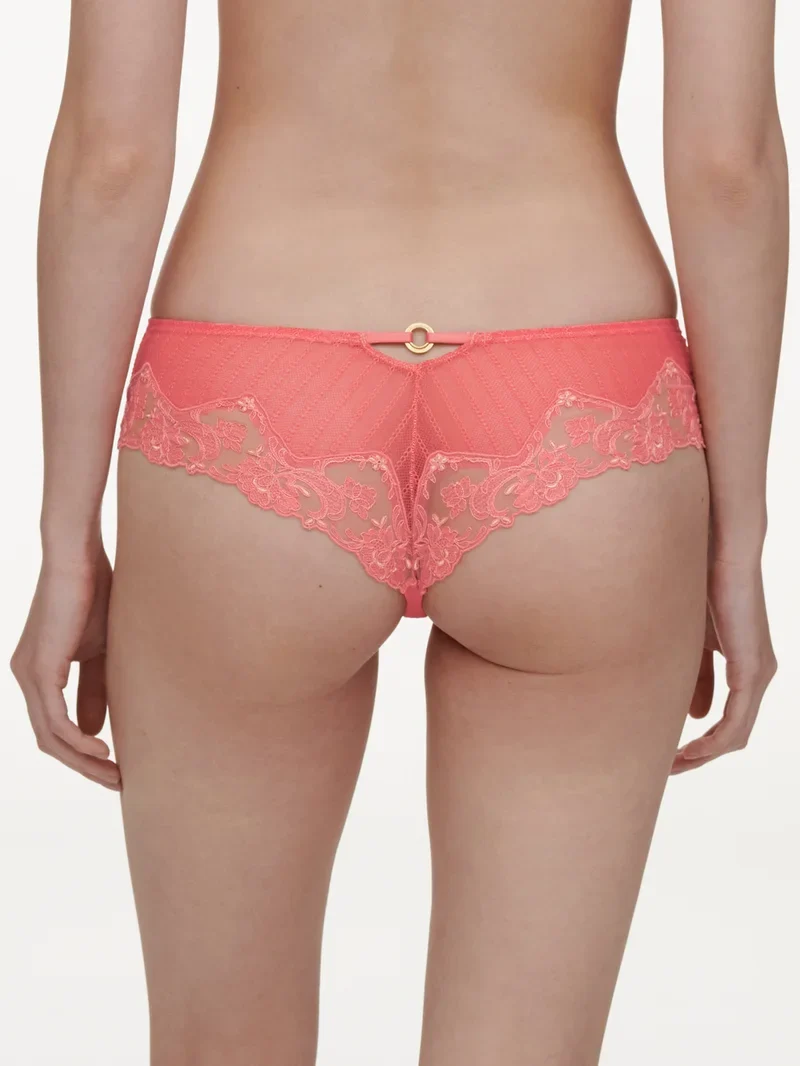 Chantelle - Cabaret Sauvage enthüllt Shorty Coral