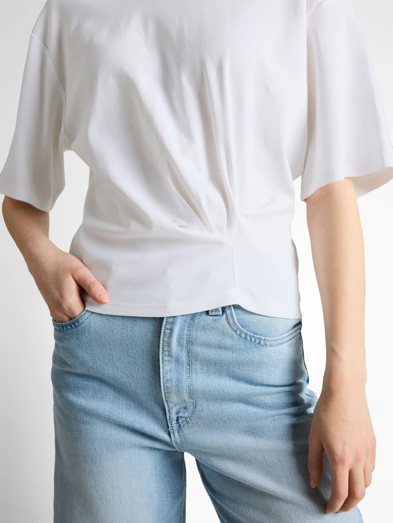 T-Shirt mit Knotendetail