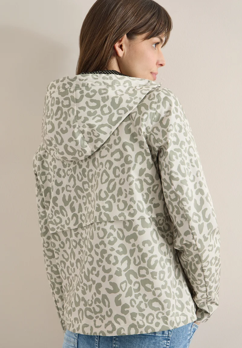 Windbreaker mit Hoodie
