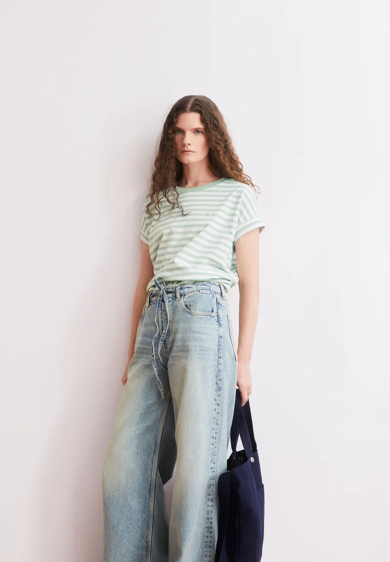 IDAARA STRIPE T-SHIRT