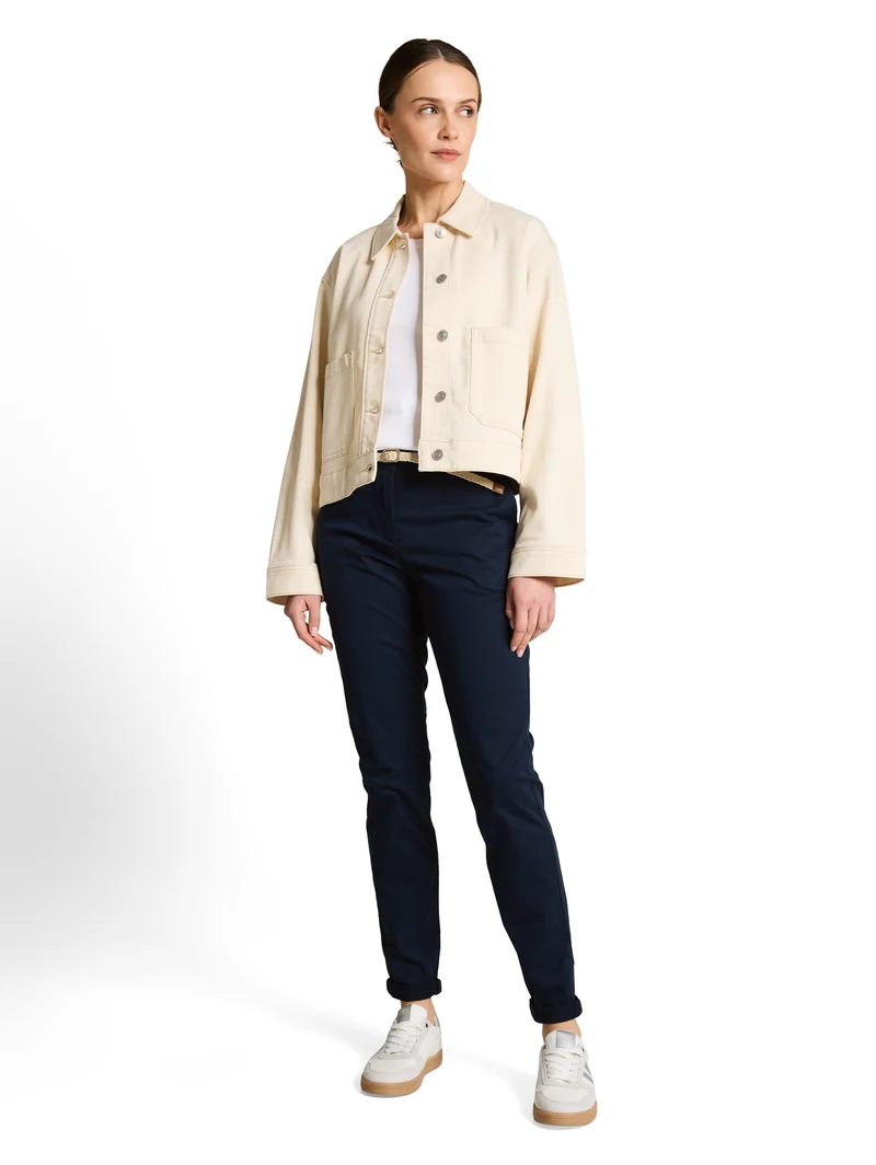 Slim Chino Hose mit Gürtel