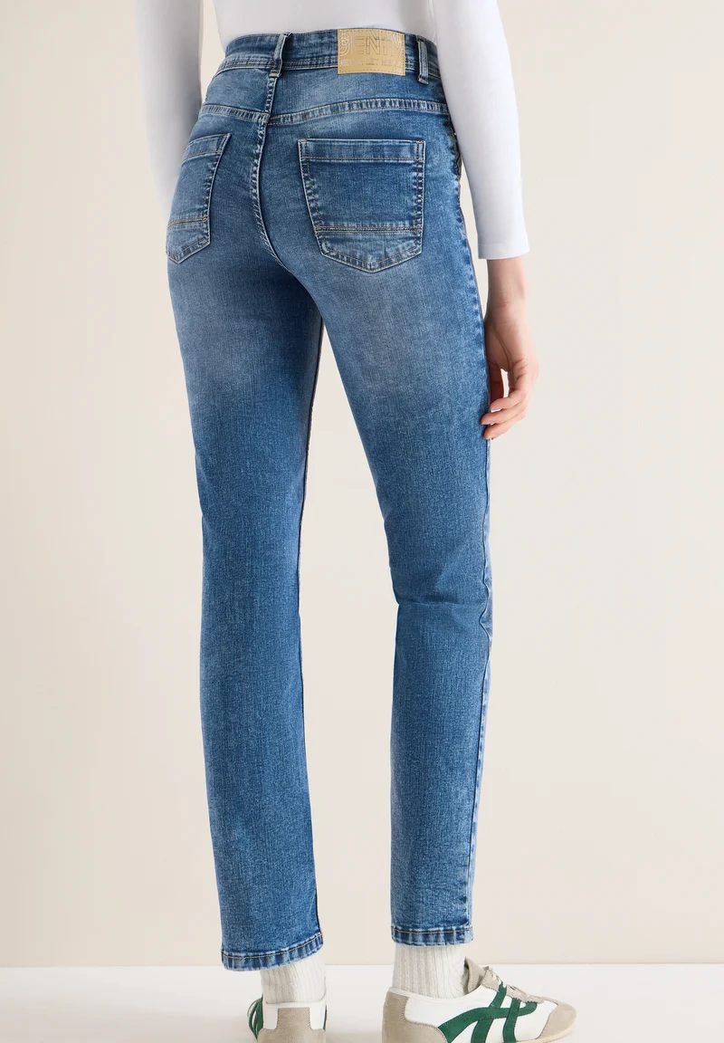 Straight Leg Jeans