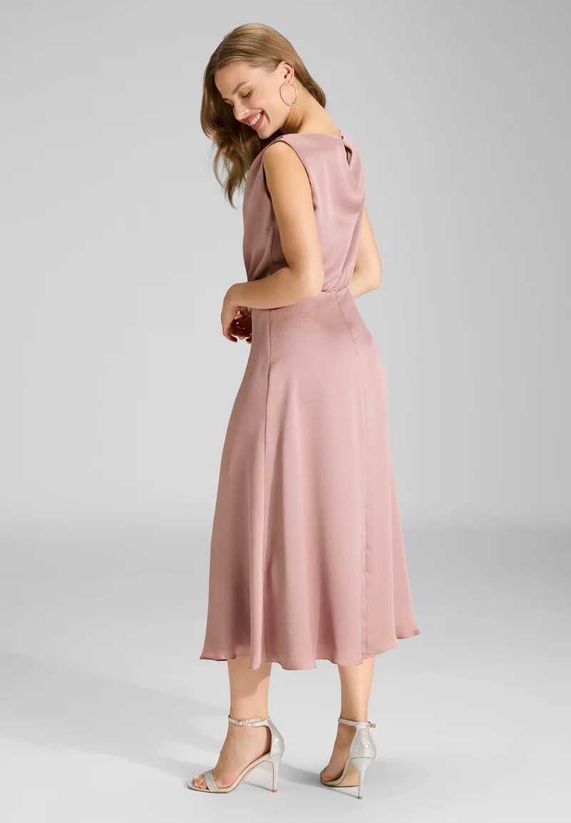 Cocktailkleid aus gehämmertem Satin mit Wasserfall Ausschnitt