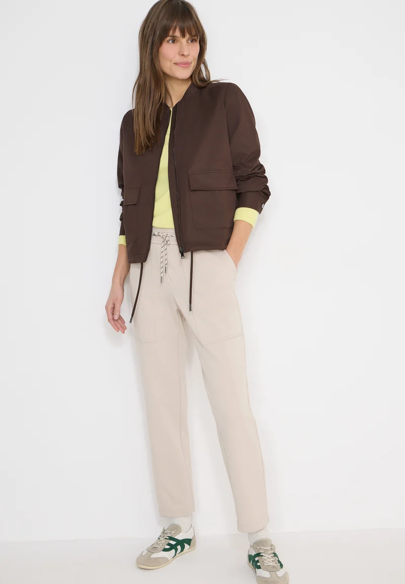 Kurze Jacke