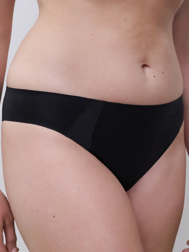 Chantelle - Slip aus reiner Spitze in Schwarz