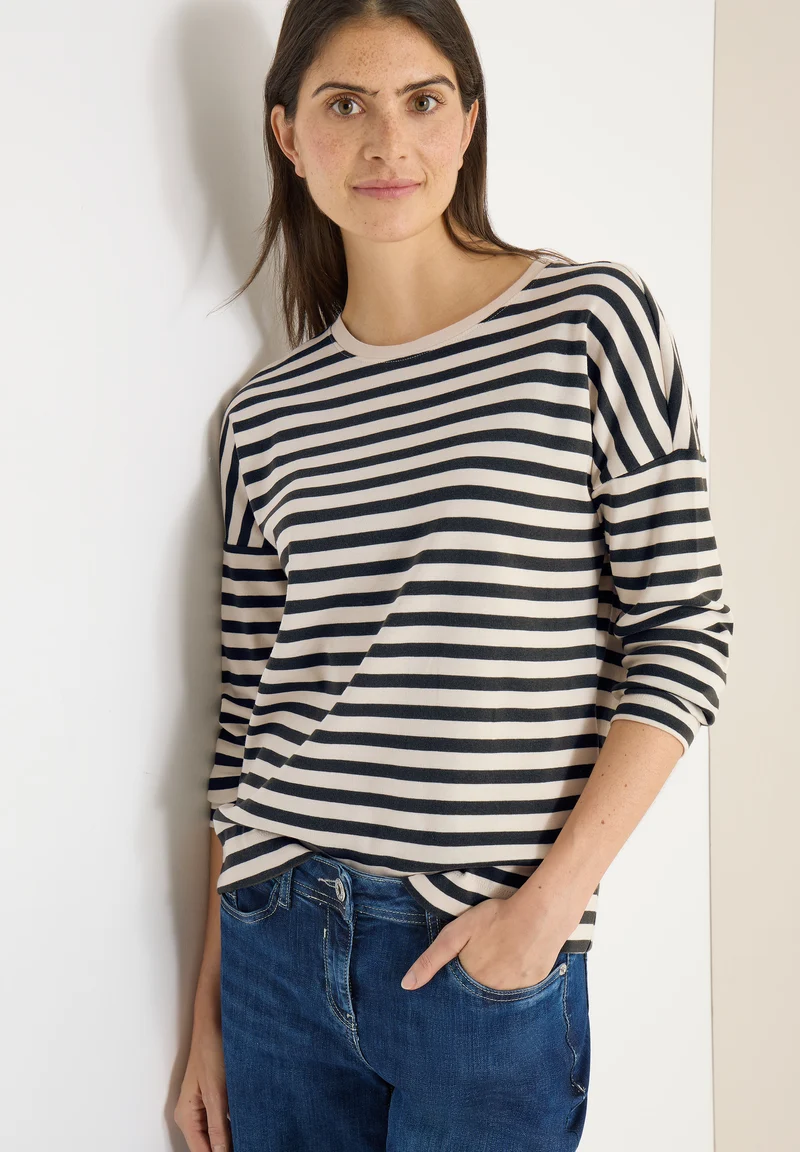 Gestreiftes Shirt