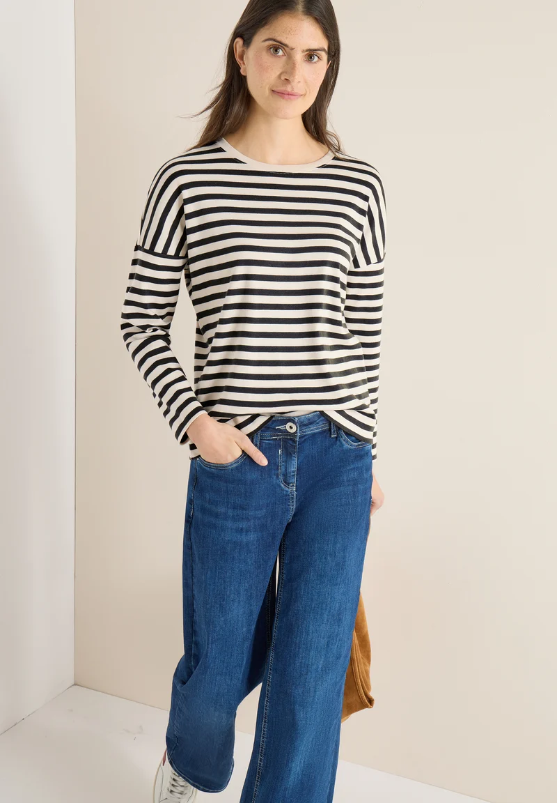 Gestreiftes Shirt
