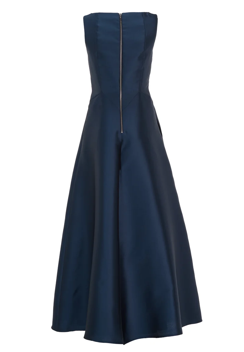 Robenartiges Abendkleid mit Eingrifftaschen