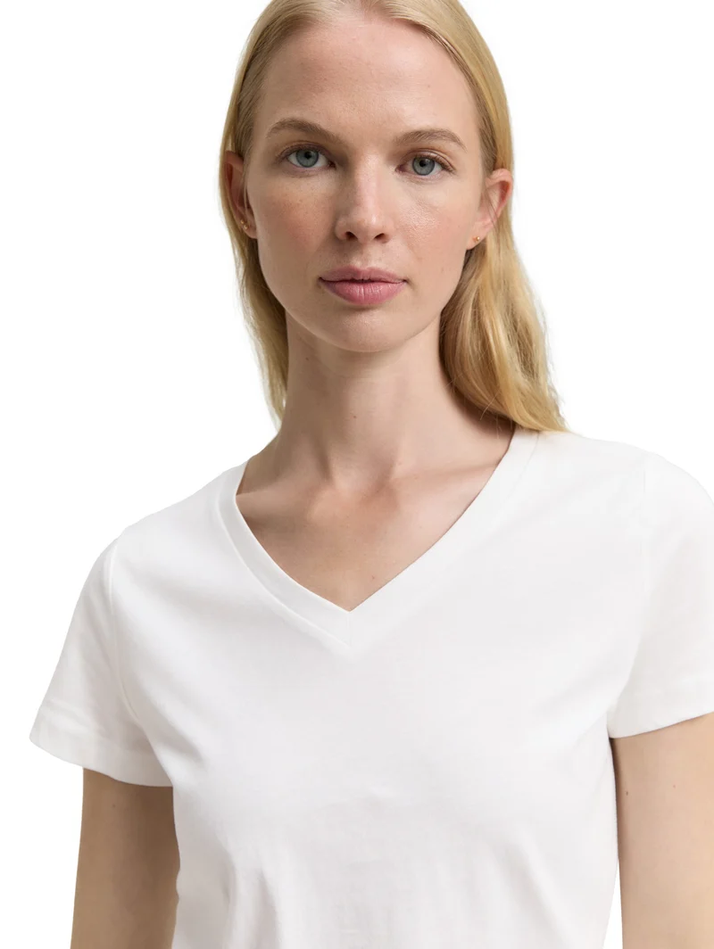Basic T-Shirt mit V-Ausschnitt