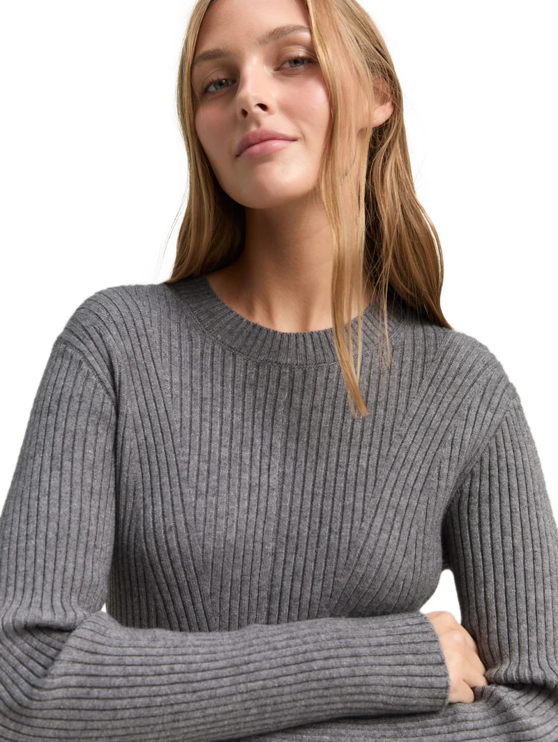 Fitted Mini-Kleid aus Rippstrick