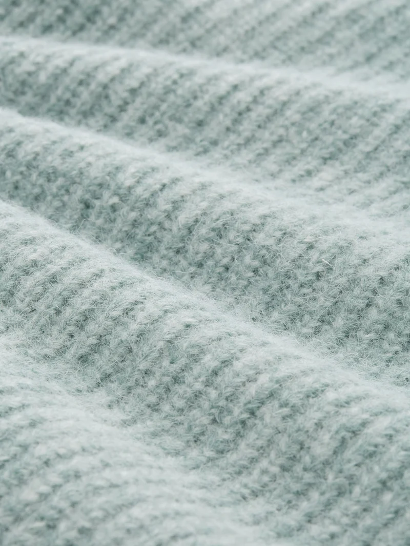 Relaxed Fit Strickpullover mit Stehkragen