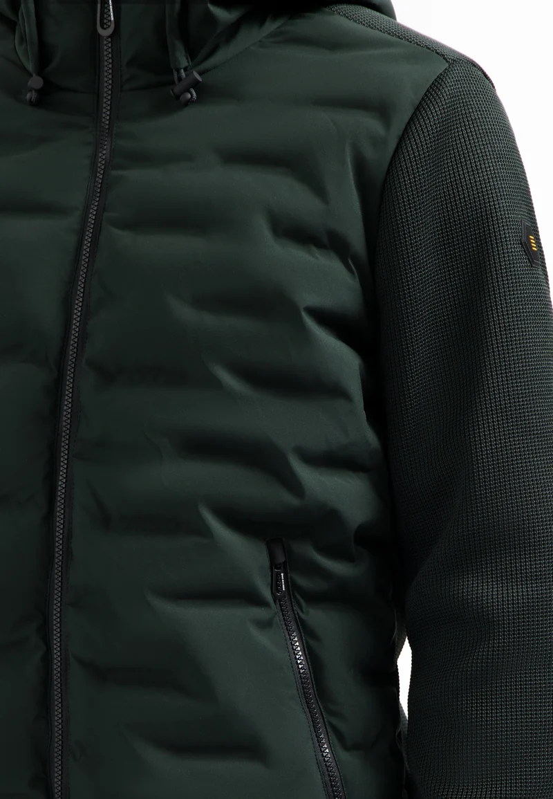 Jacket Short Fit Sealed Hooded Knitted Mix