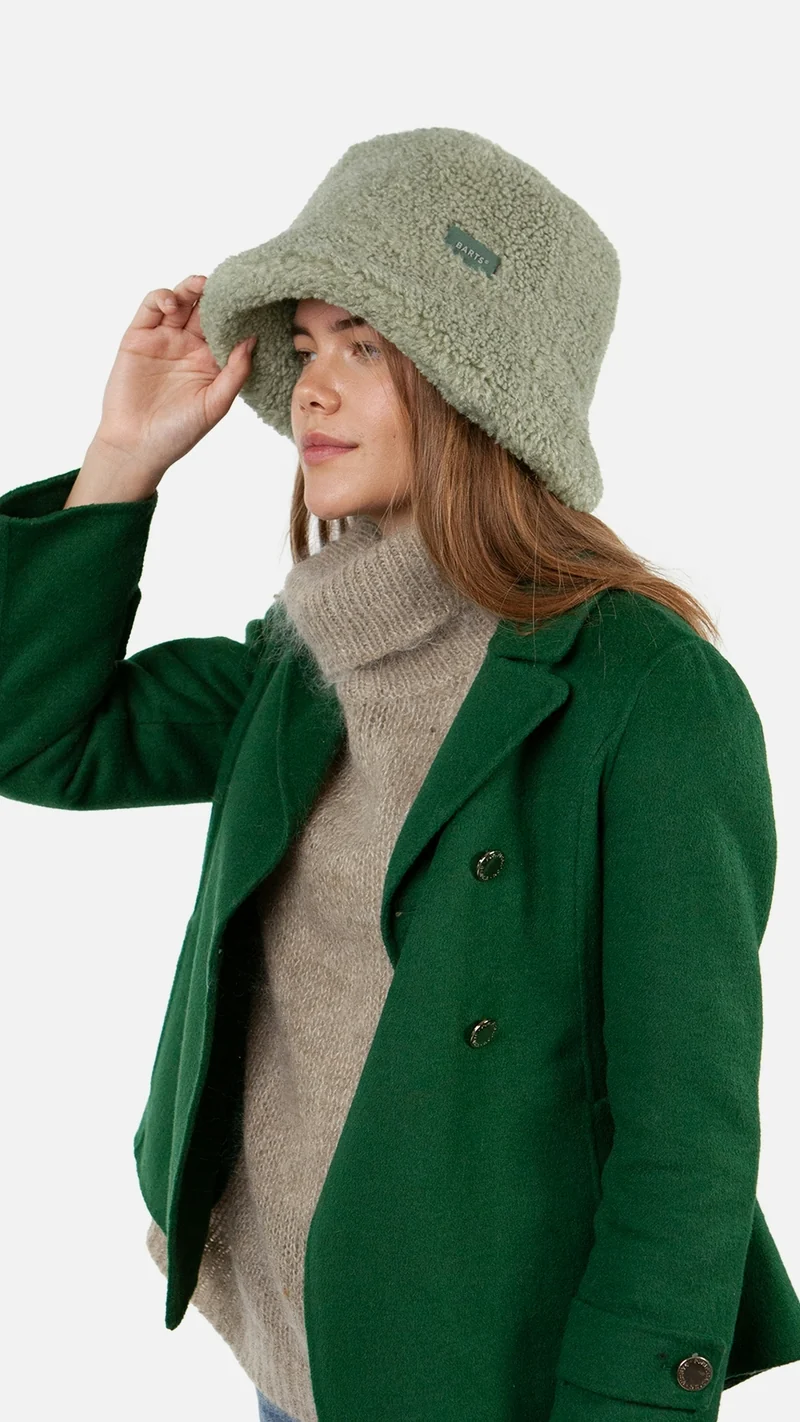 Bantota Hat, stone