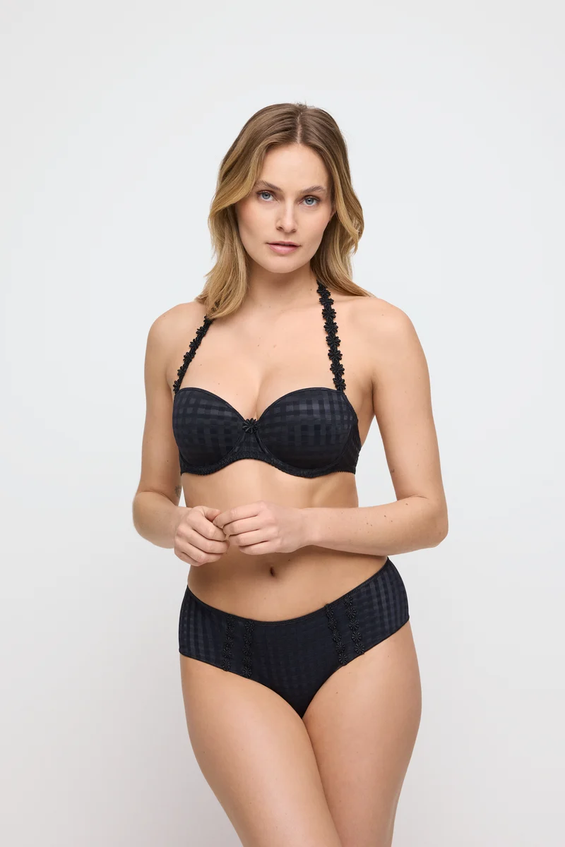 AVERO schwarz Hotpants