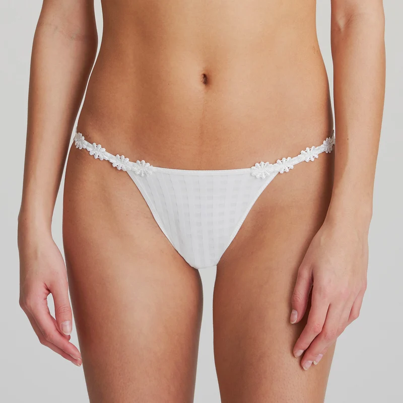 AVERO weiß String