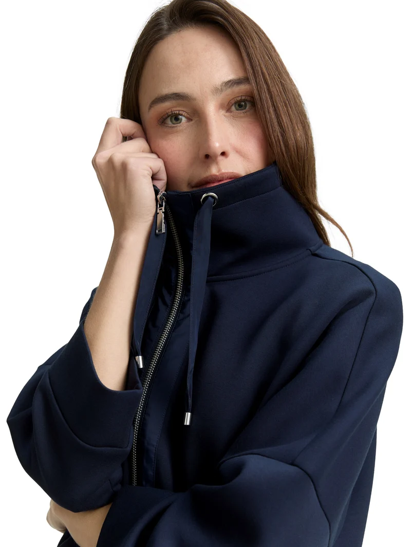 Boxy Fit Scuba Sweatjacke