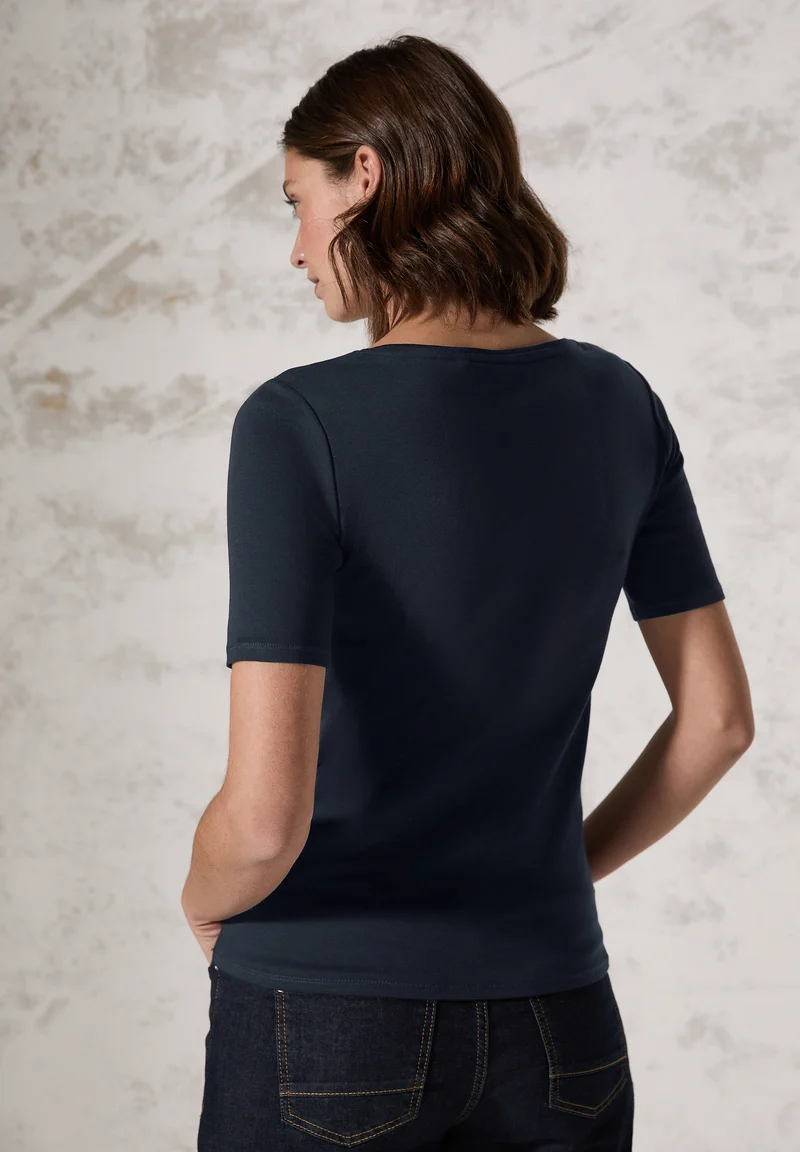 Basic T-Shirt mit Rundhals in Unifarbe