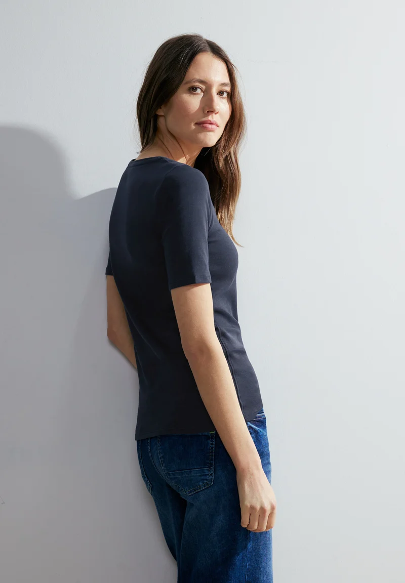 Basic T-Shirt mit Rundhals in Unifarbe