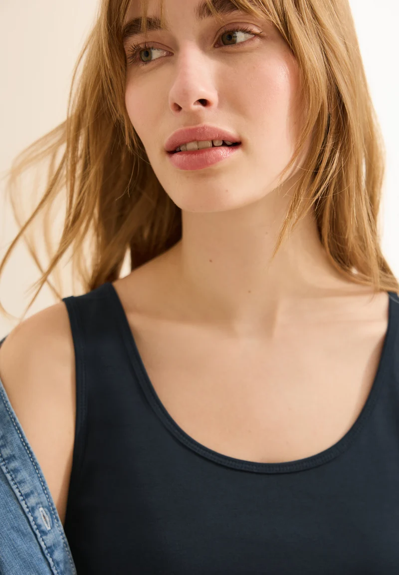 Basic Top aus reiner Baumwolle
