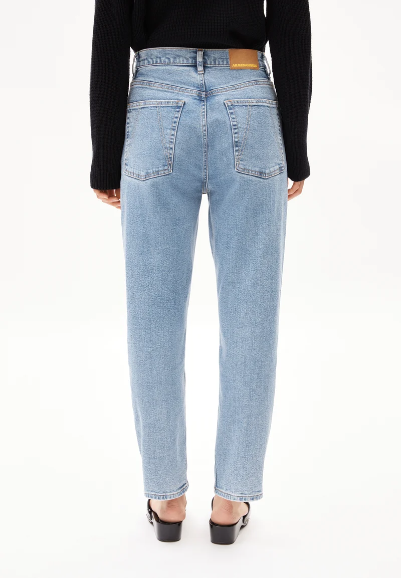 MAIRAA HIGH WAIST MOM JEANS