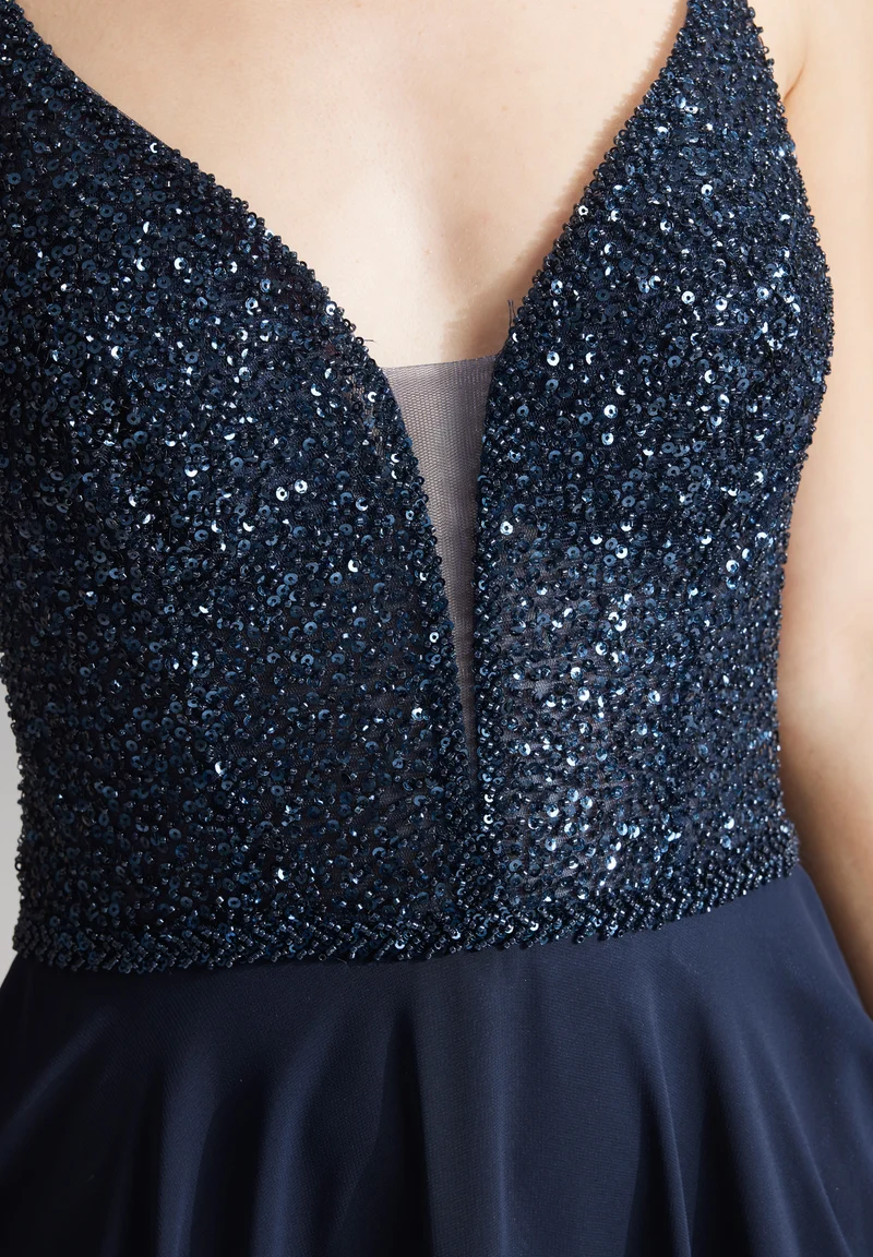 Abendkleid aus Materialmix