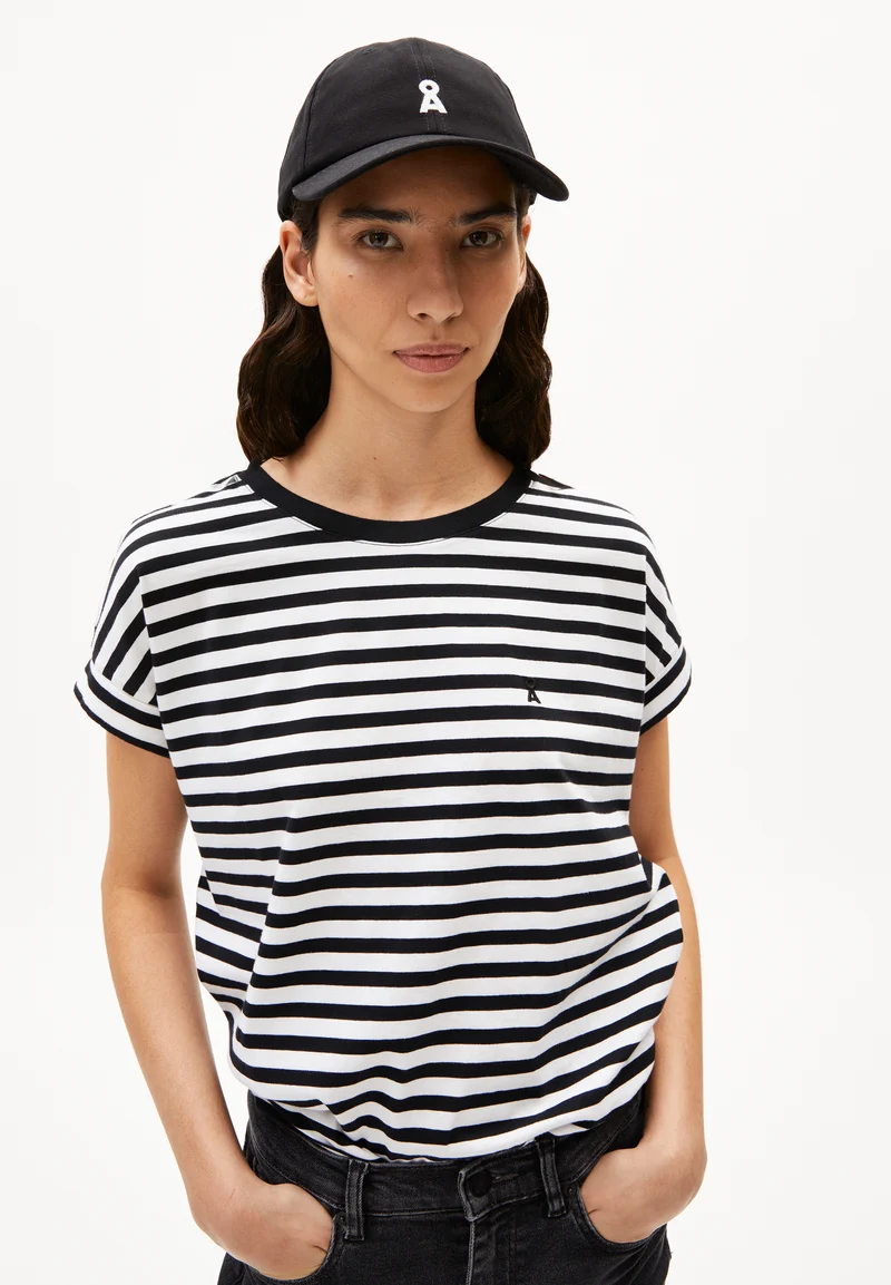 IDAARA STRIPE T-SHIRT