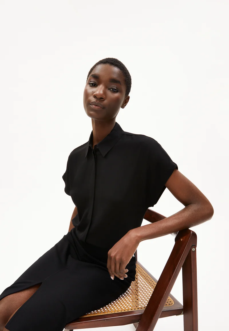 LARISAANA BLOUSE