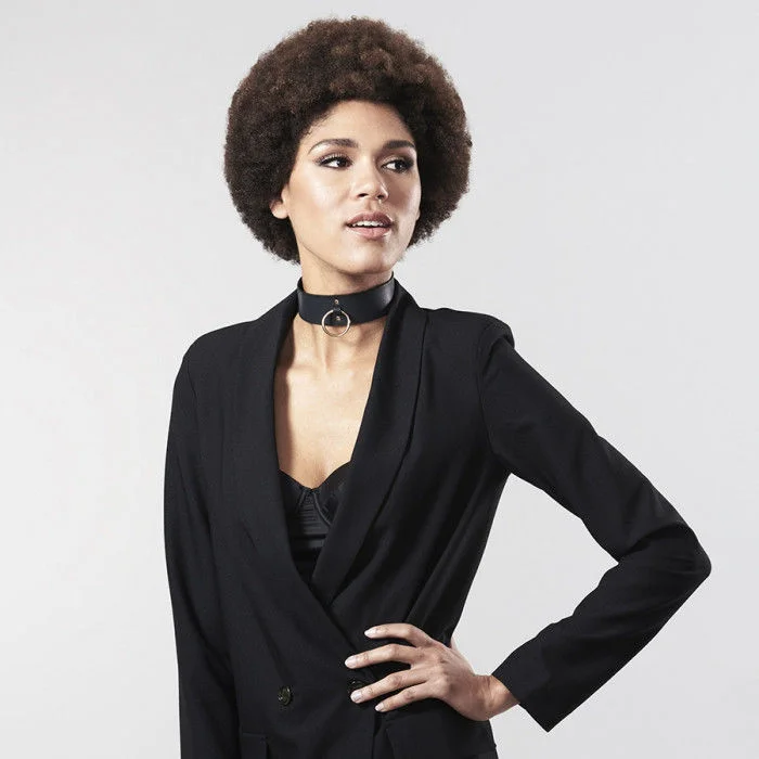 BIJOUX INDISCRETS MAZE - SCHWARZE HALSKETTE MIT RIEMEN